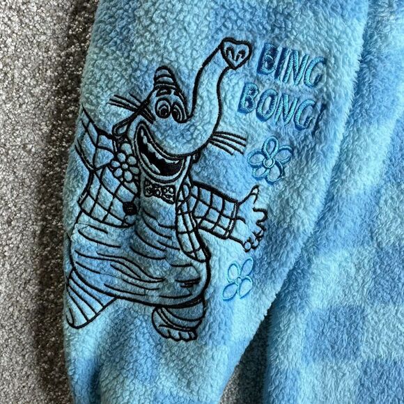 Disney Spirit Jersey Adult Small‎ Blue Pixar Sulley Lotso Fuzzy Fluffy Fleece - Picture 3 of 12